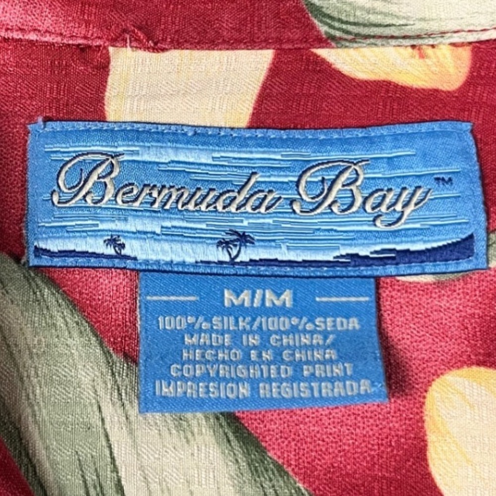 Bermuda Bay Silk Hawaiian Shirt Red Floral Tropical Short Sleeve Mens Sz Medium - Picture 3 of 9